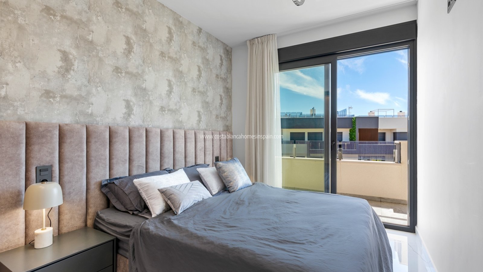 Resale - Apartment - Playa Flamenca - Costa Blanca