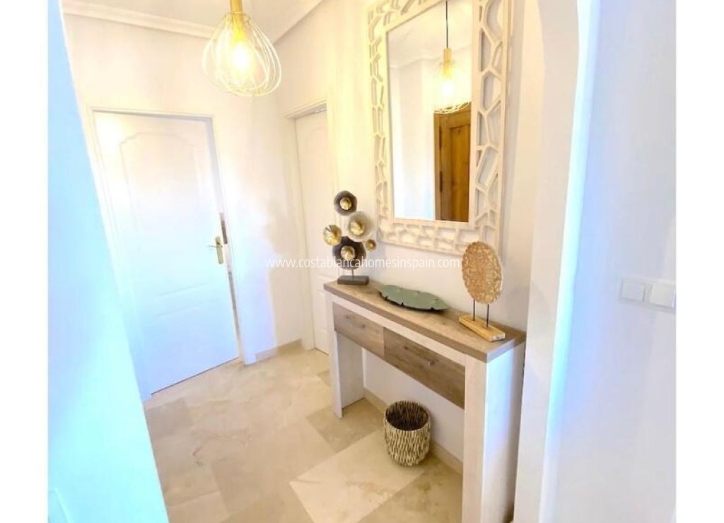Resale - Apartment - Playa Flamenca - Orihuela Costa