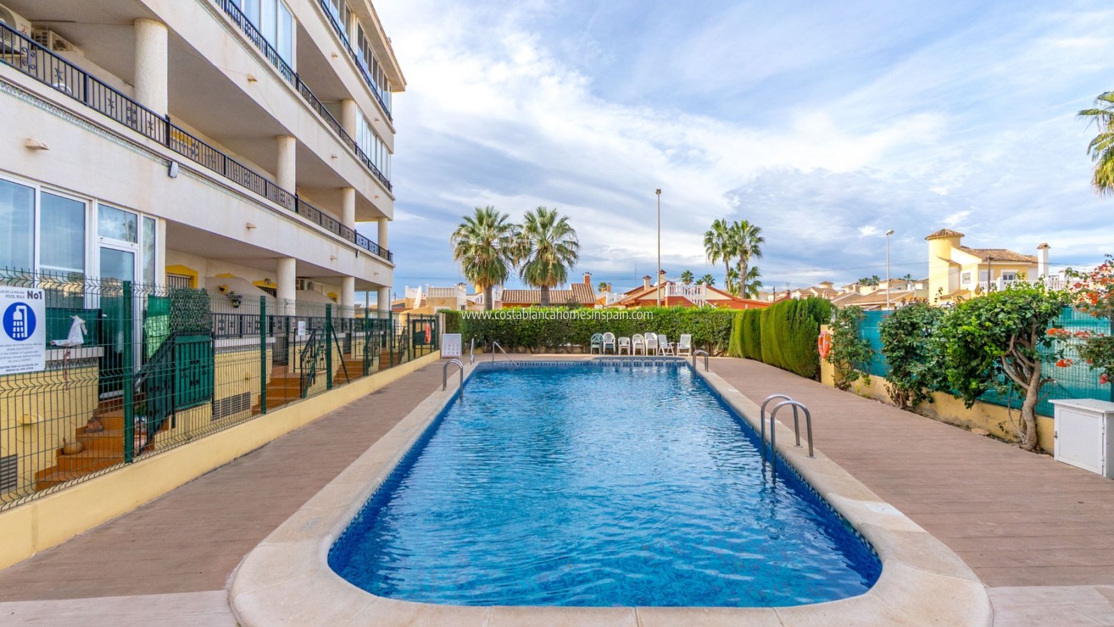 Resale - Apartment - Playa Flamenca - Orihuela Costa