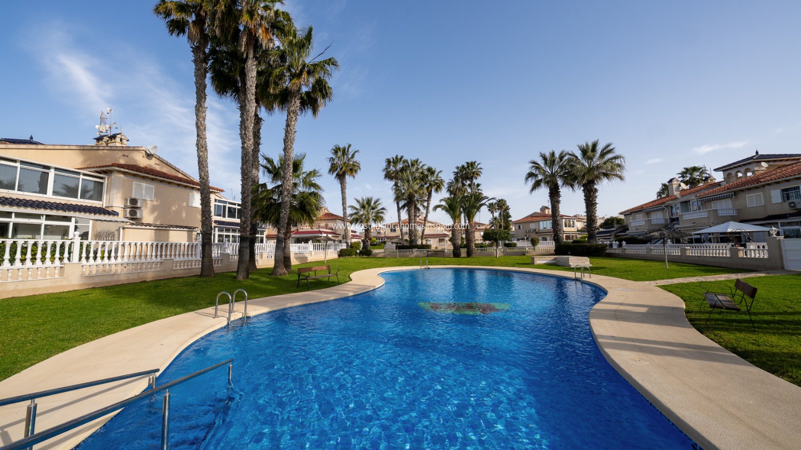 Resale - Apartment - Playa Flamenca - Zenia Mar