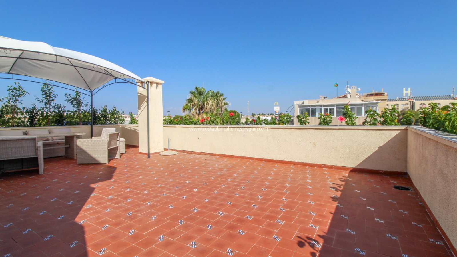 Resale - Apartment - Punta Prima - Beachside