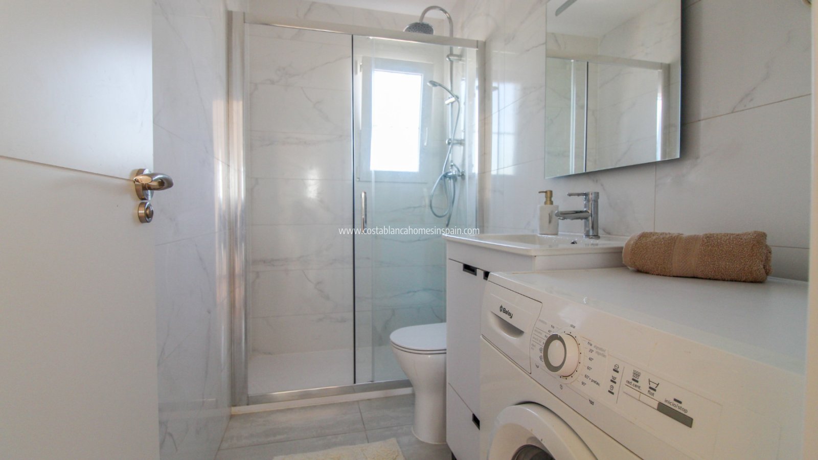 Resale - Apartment - Punta Prima - Beachside