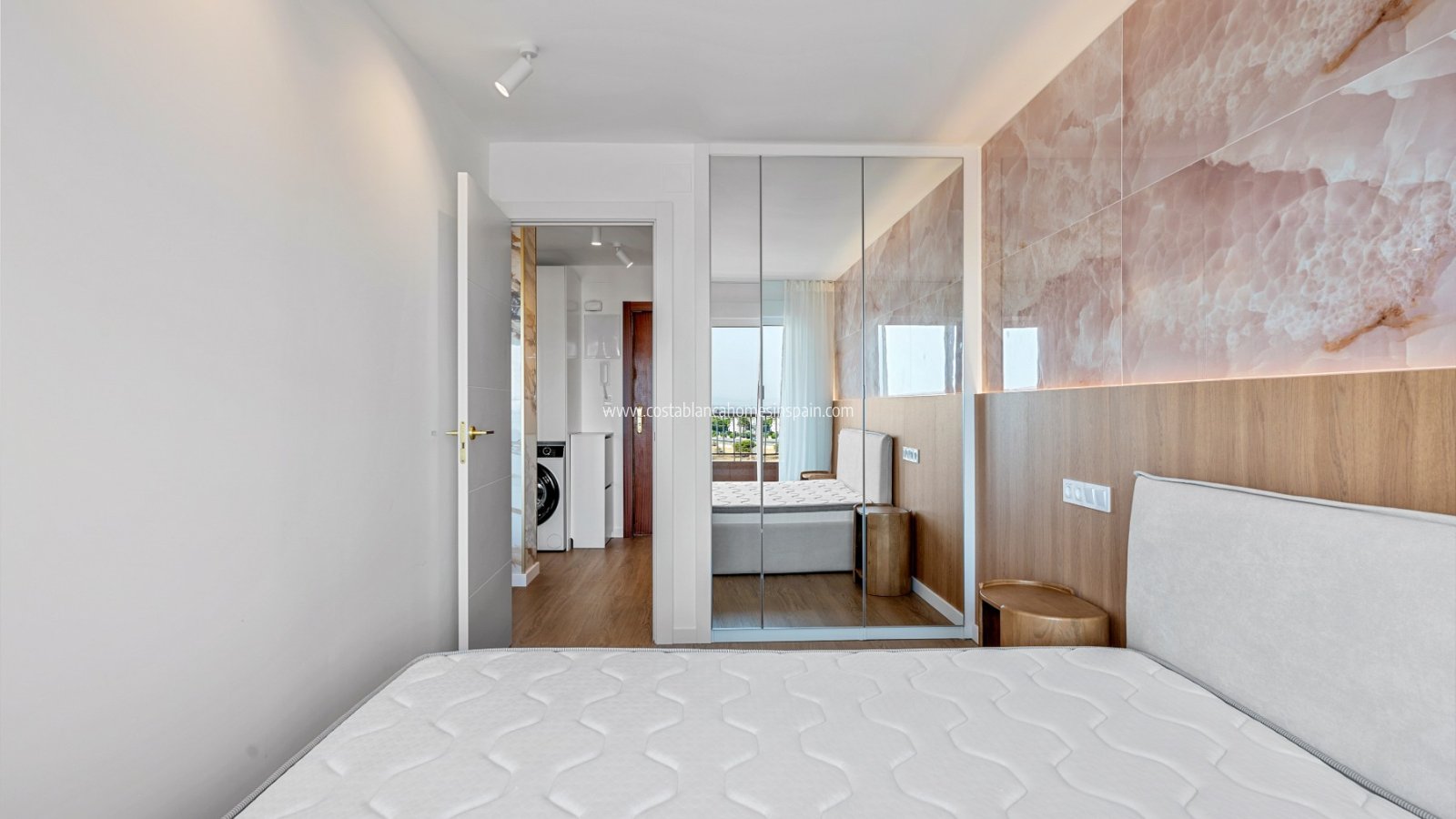 Resale - Apartment - Punta Prima