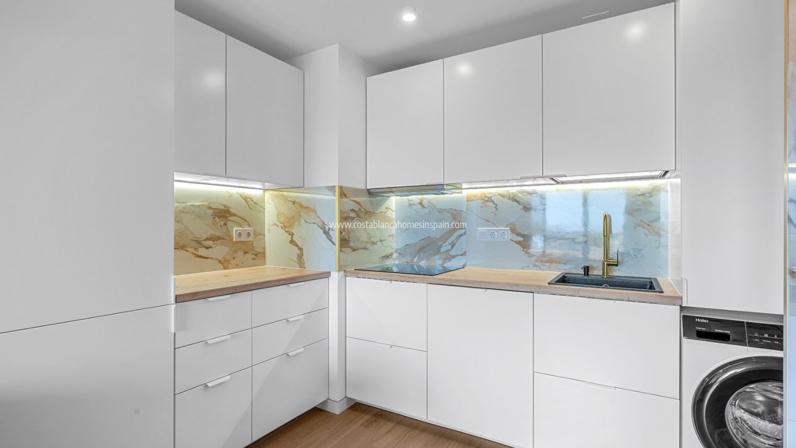 Resale - Apartment - Punta Prima