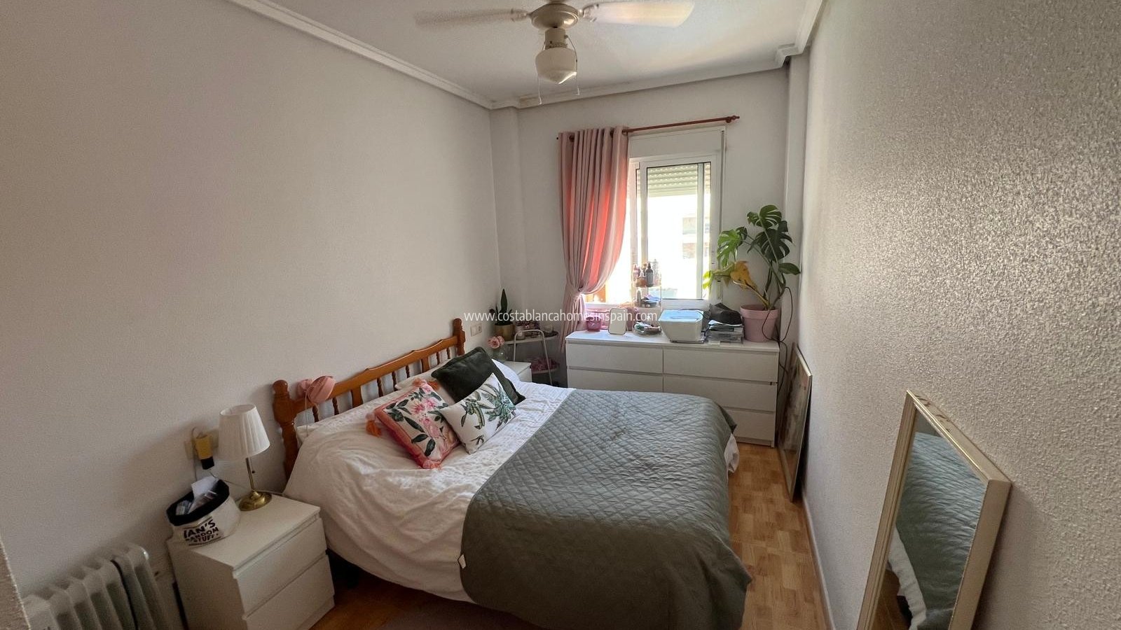 Resale - Apartment - San Miguel de Salinas - CENTRO URBANO