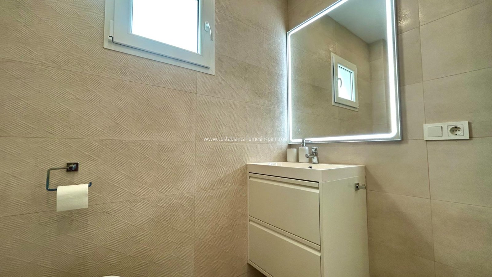 Resale - Apartment - San Miguel de Salinas - Las filipinas