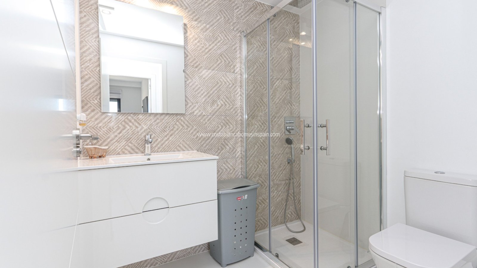 Resale - Apartment - San Miguel de Salinas