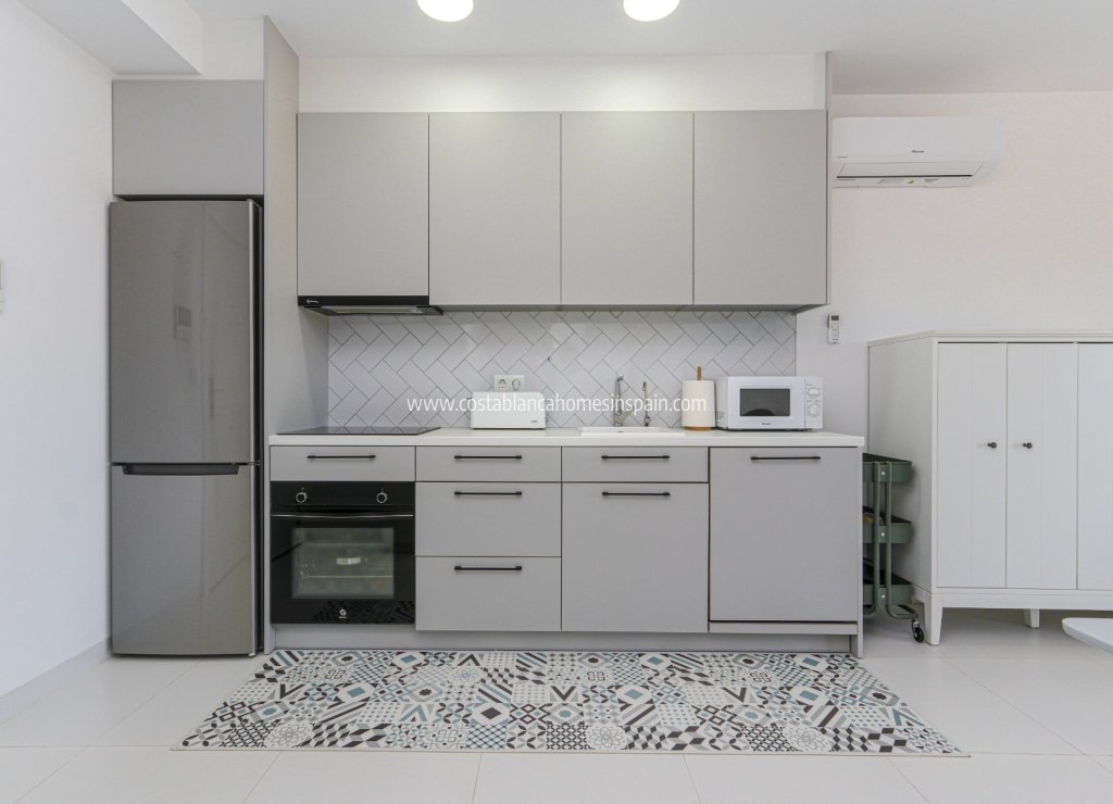 Resale - Apartment - San Miguel de Salinas