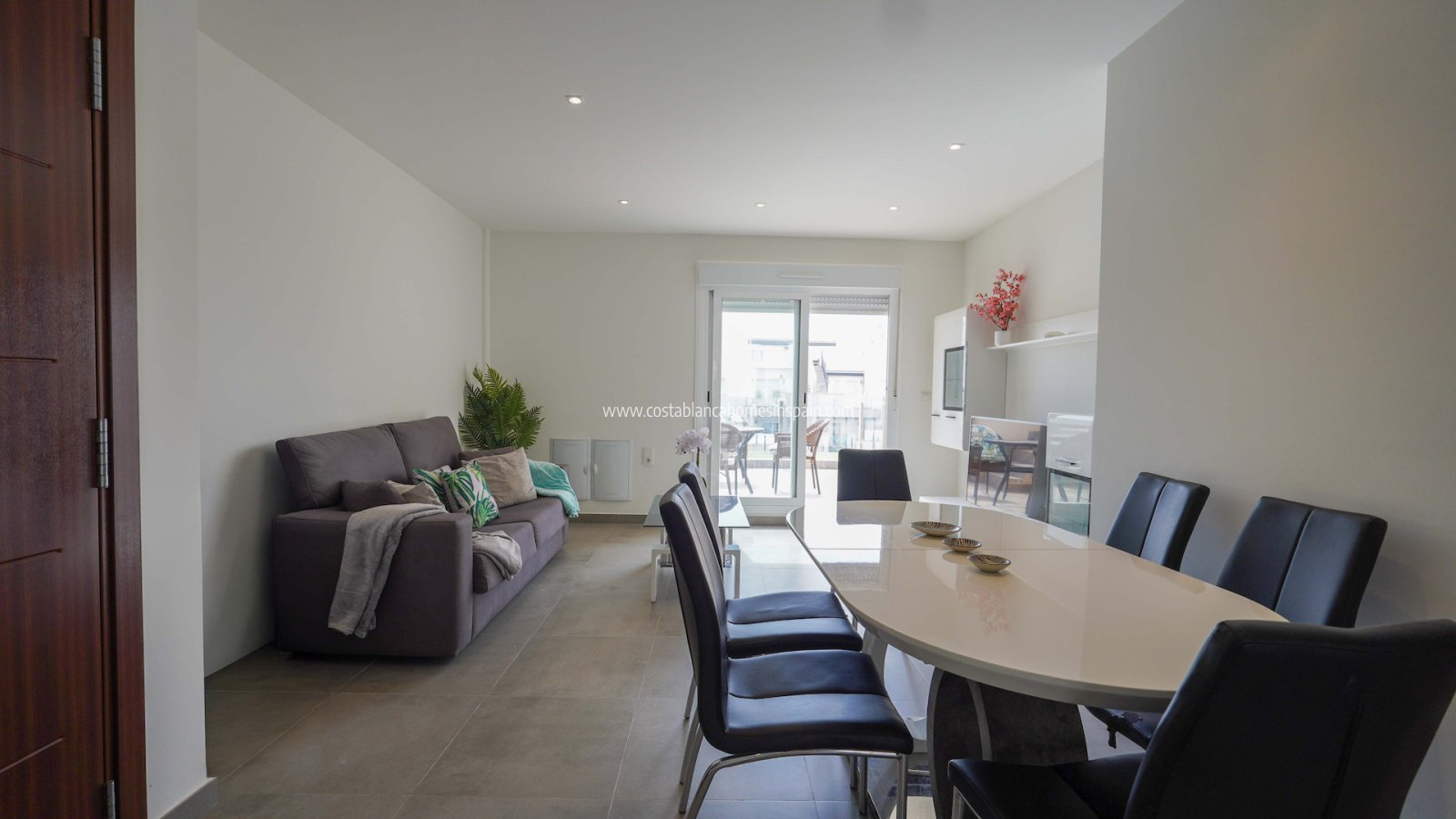 Resale - Apartment - Torrevieja - Aguas Nuevas