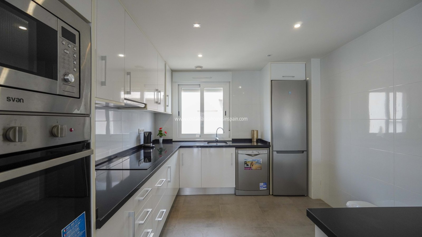 Resale - Apartment - Torrevieja - Aguas Nuevas