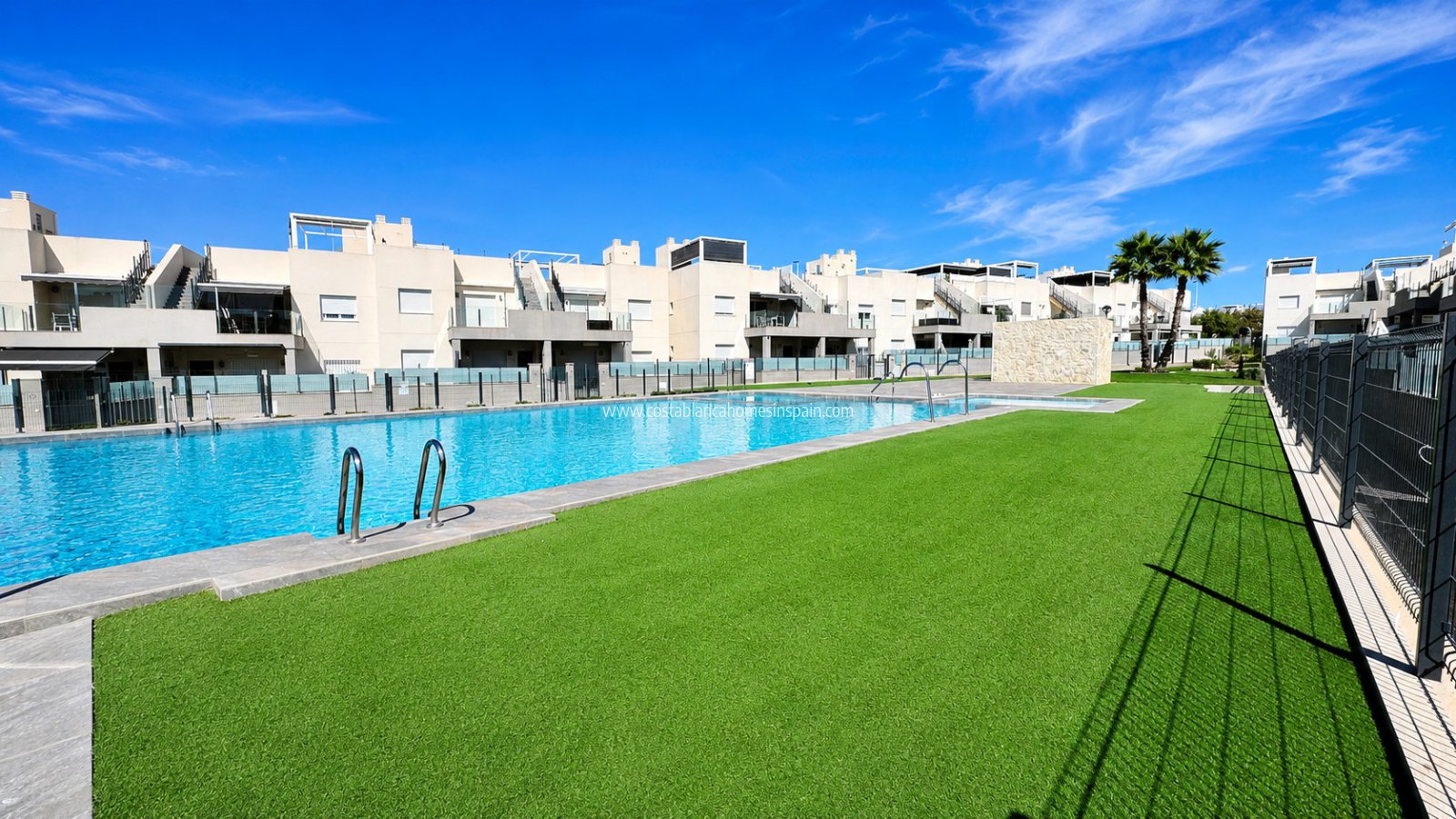 Resale - Apartment - Torrevieja - Aguas Nuevas