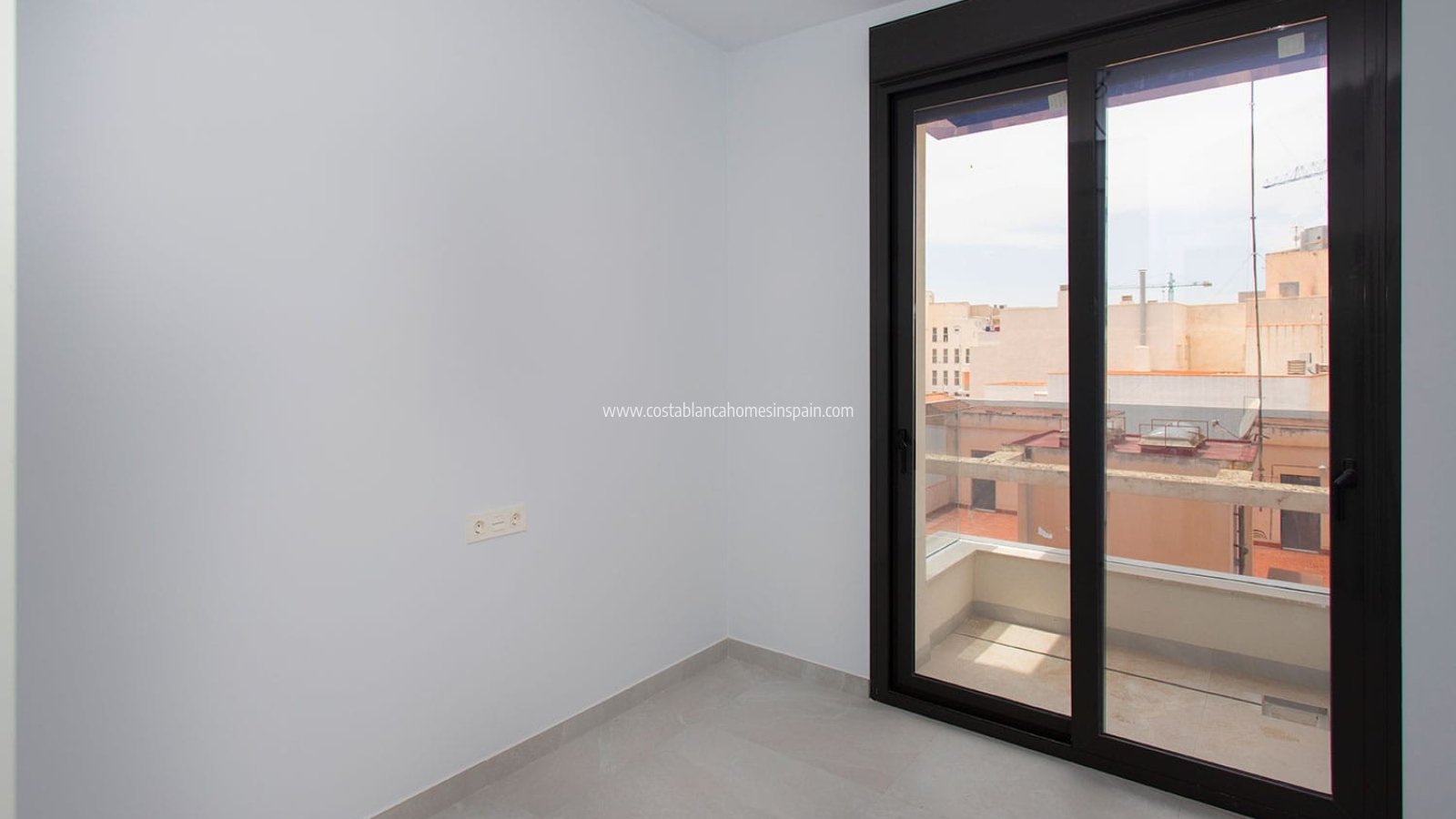 Resale - Apartment - Torrevieja - Beach
