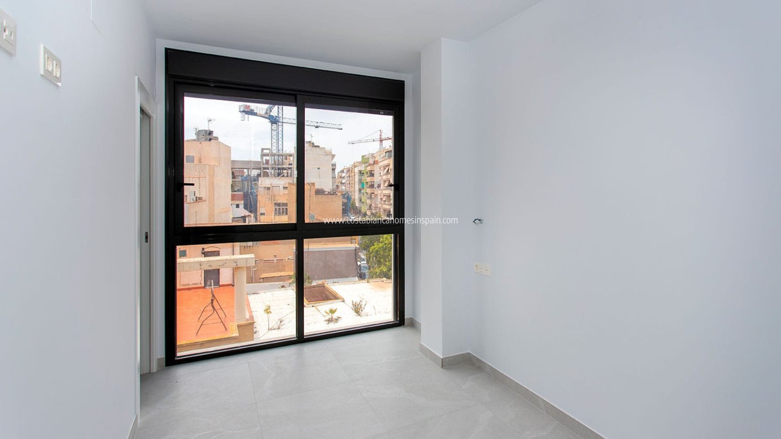 Resale - Apartment - Torrevieja - Beach