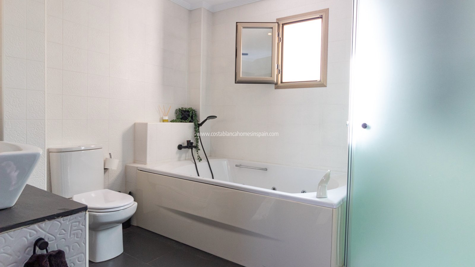 Resale - Apartment - Torrevieja - Beach