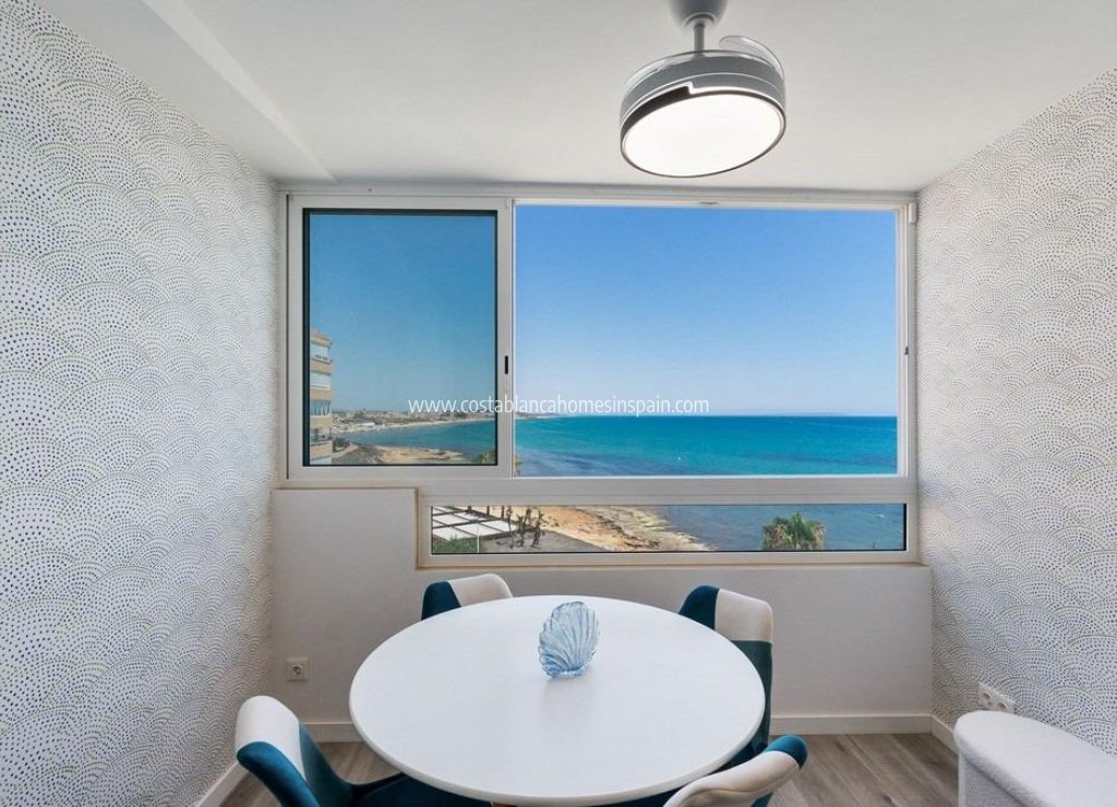 Resale - Apartment - Torrevieja - Cabo cervera