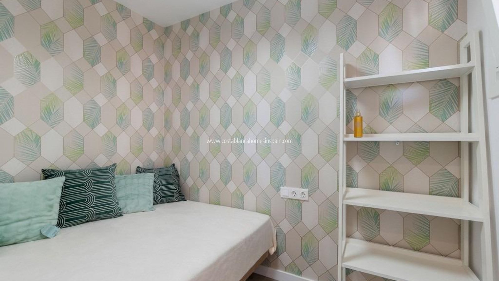 Resale - Apartment - Torrevieja - Cabo cervera