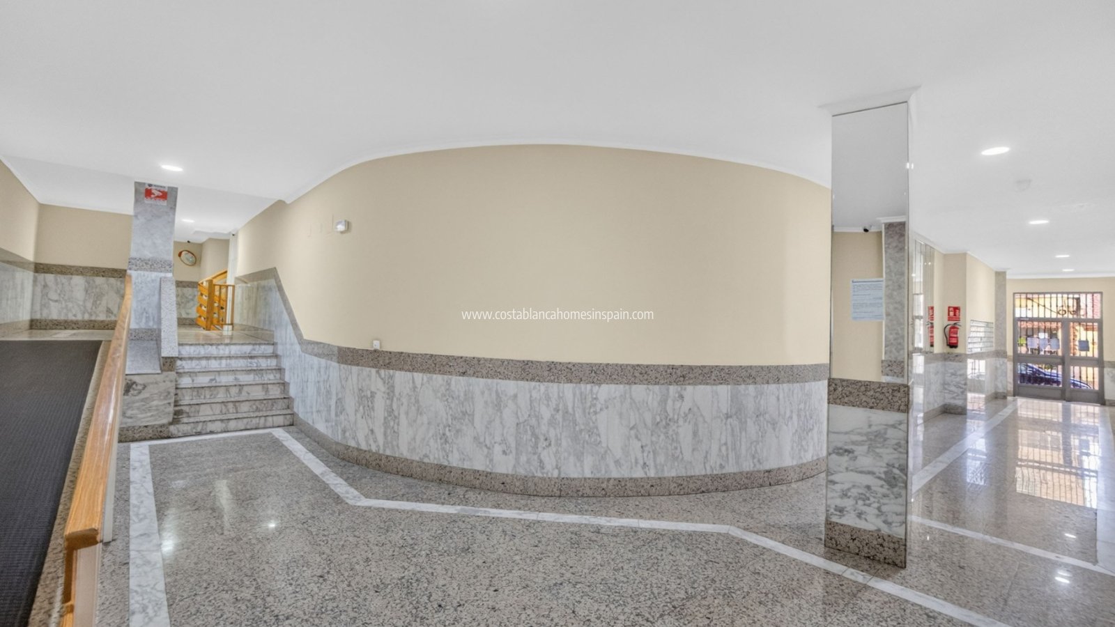Resale - Apartment - Torrevieja - Centro