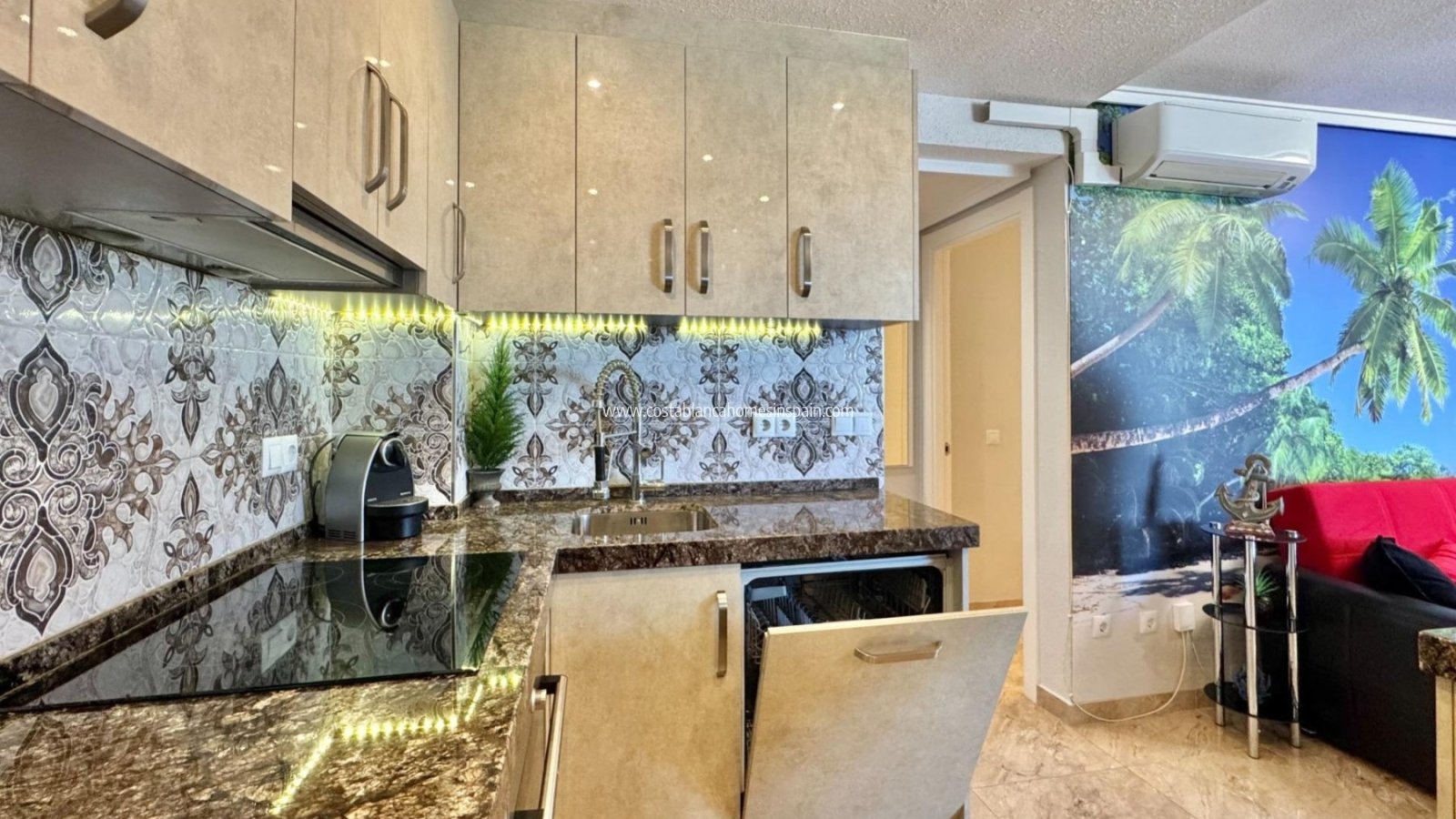 Resale - Apartment - Torrevieja - La Mata