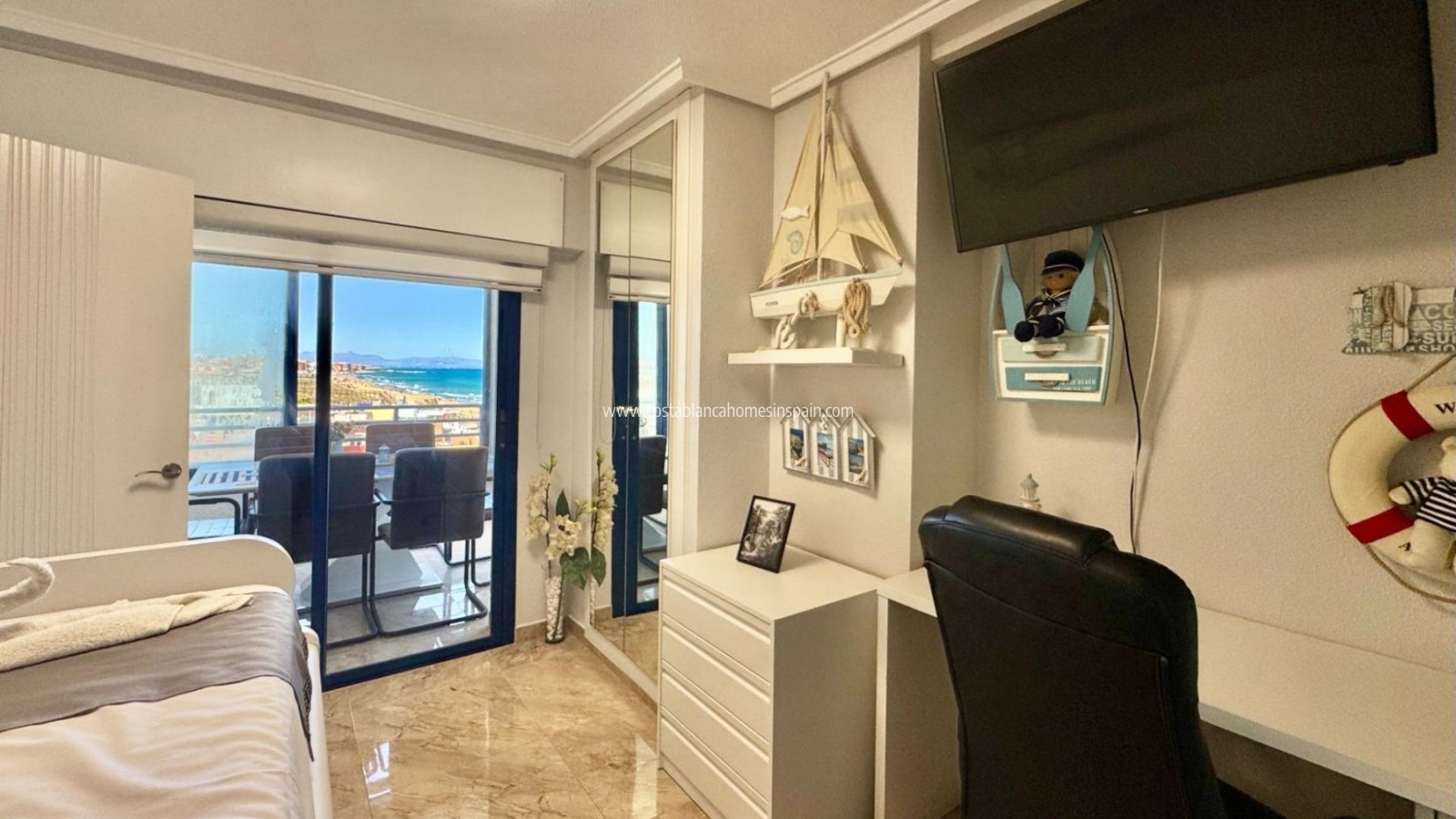 Resale - Apartment - Torrevieja - La Mata