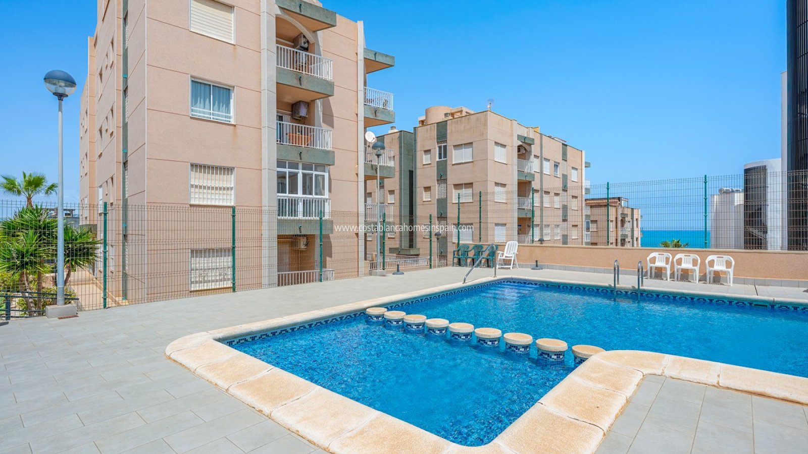 Resale - Apartment - Torrevieja - La Mata