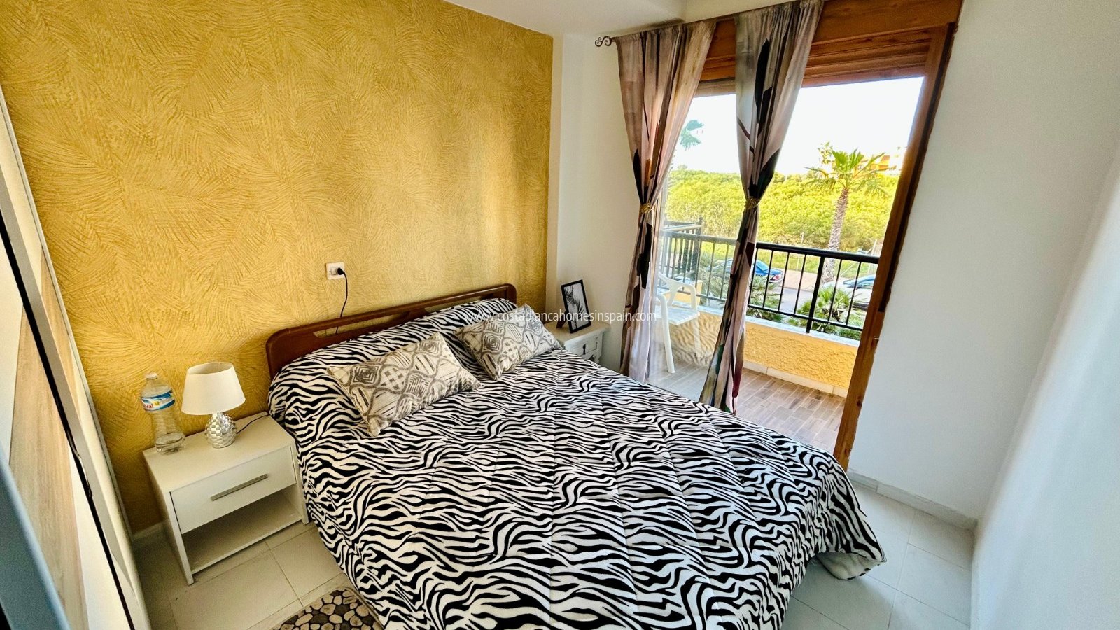 Resale - Apartment - Torrevieja - La Mata