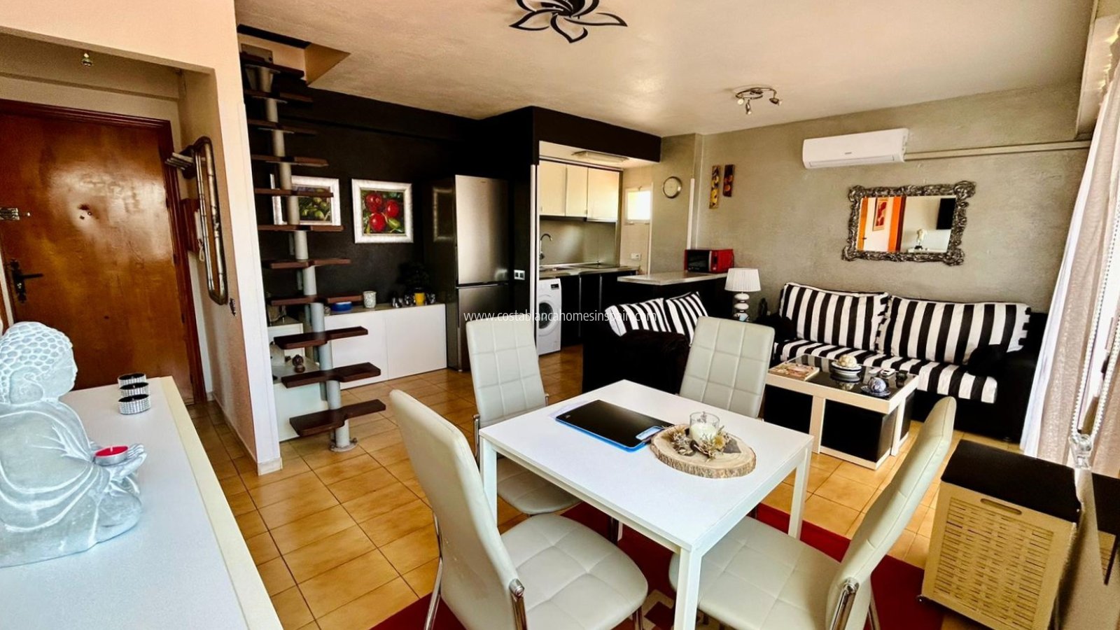 Resale - Apartment - Torrevieja - La Veleta