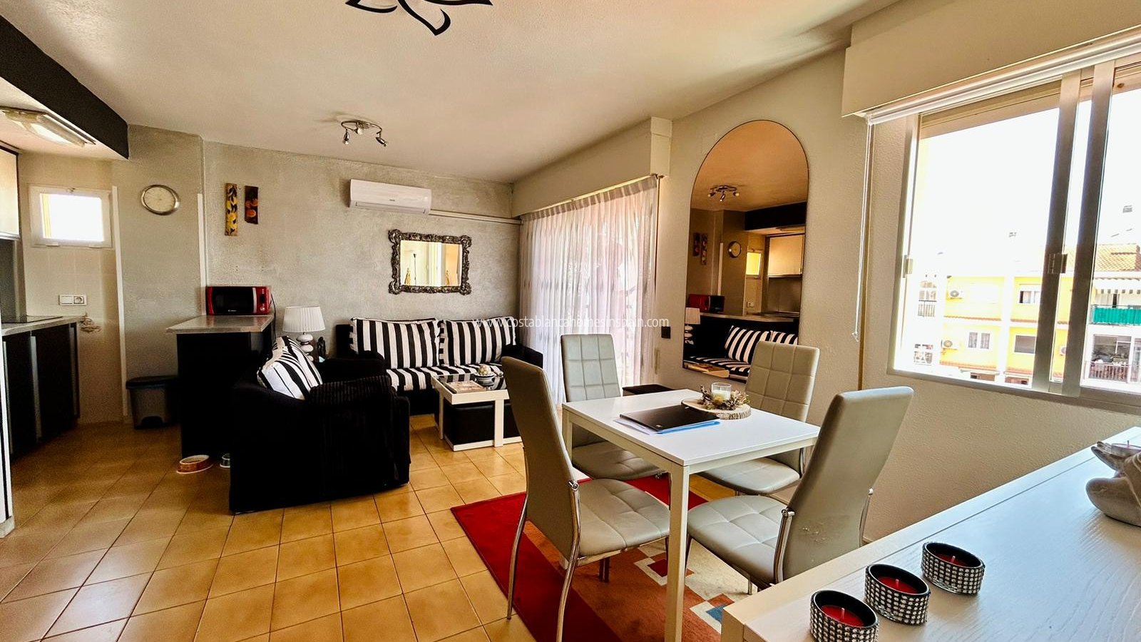 Resale - Apartment - Torrevieja - La Veleta
