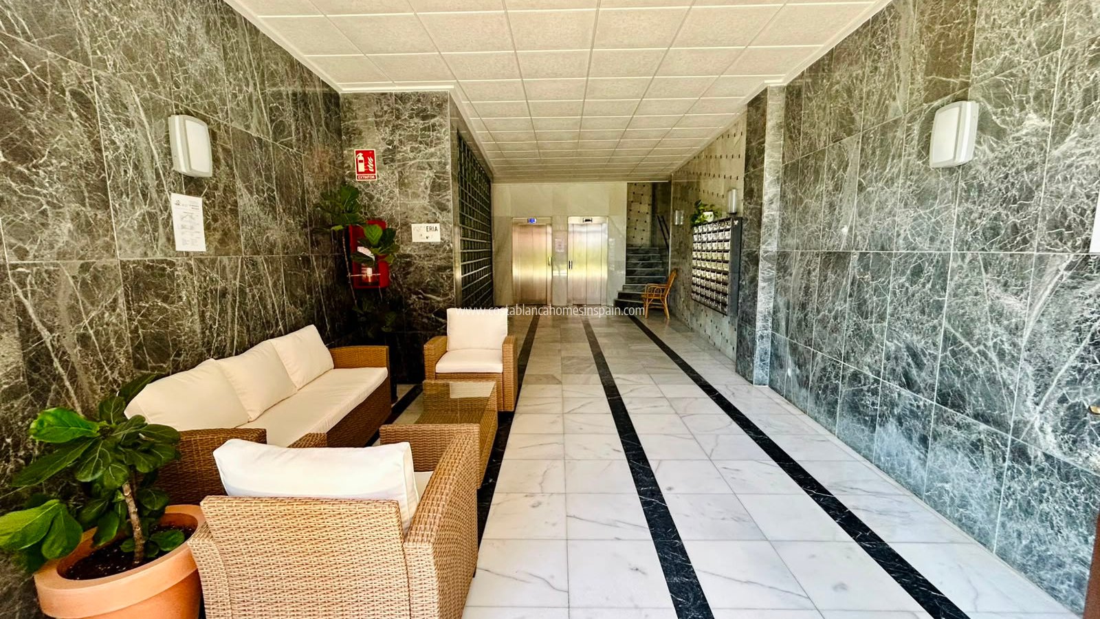 Resale - Apartment - Torrevieja - Playa de los Locos