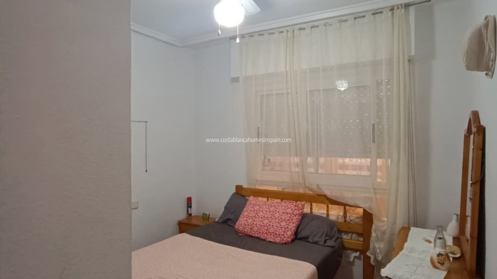 Resale - Apartment - Torrevieja - Playa de los Locos