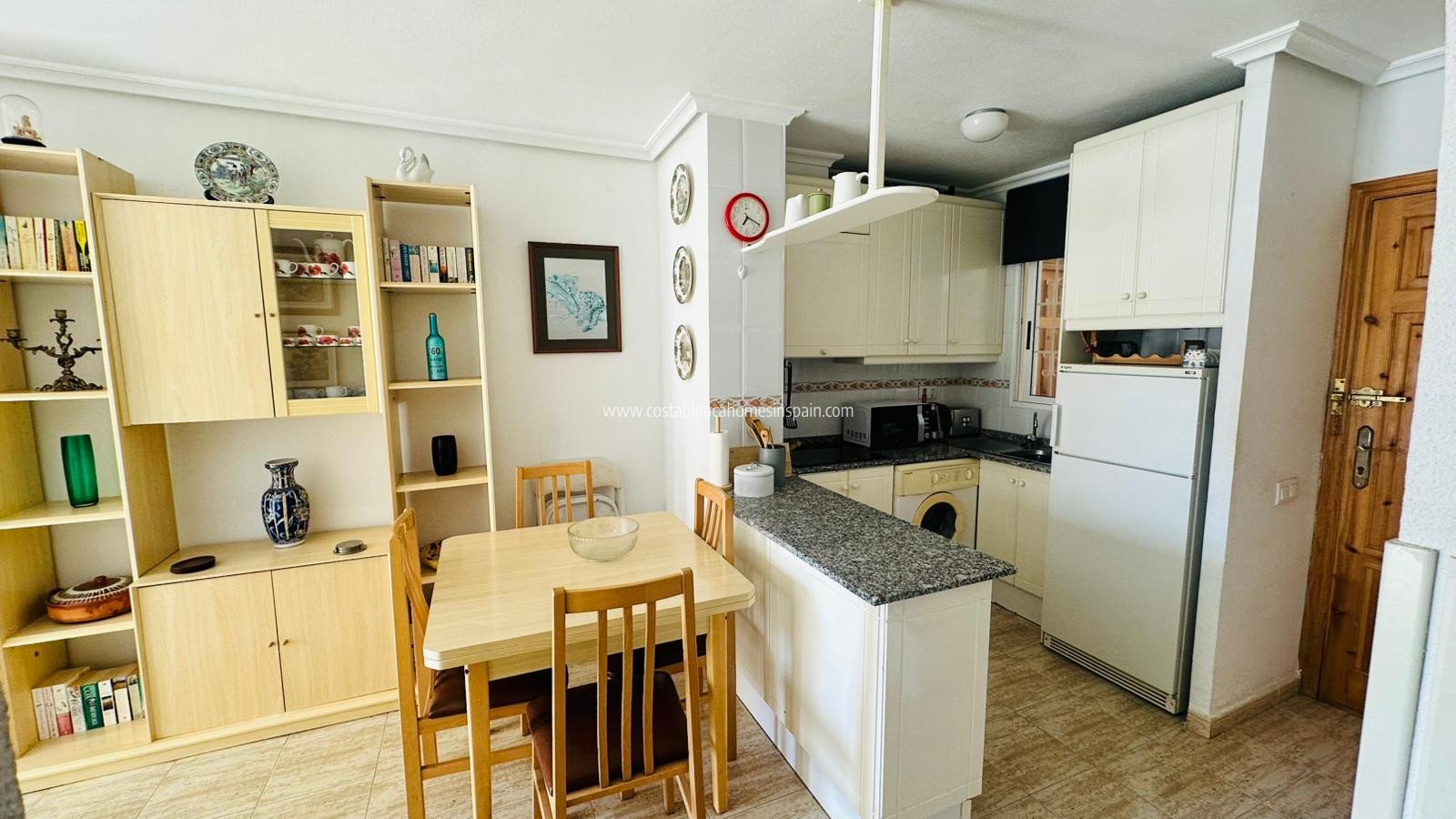 Resale - Apartment - Torrevieja - Urbanización San Luis