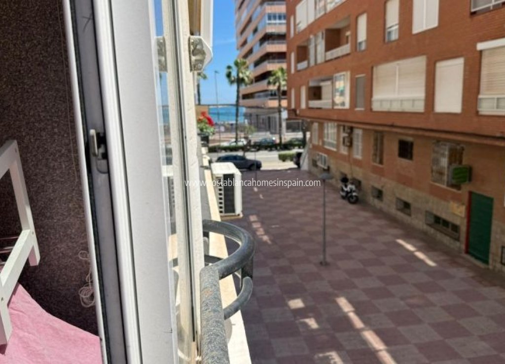 Resale - Apartment - Torrevieja