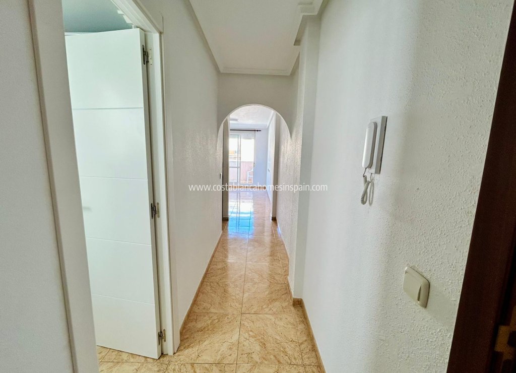 Resale - Apartment - Torrevieja
