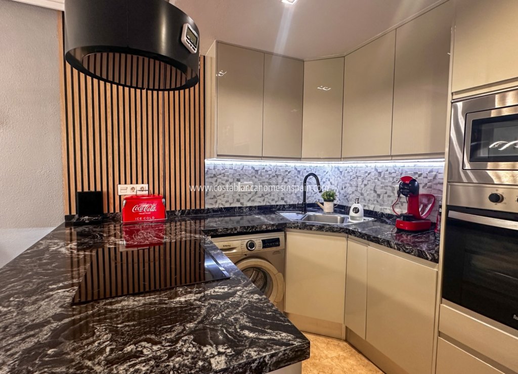 Resale - Apartment - Torrevieja
