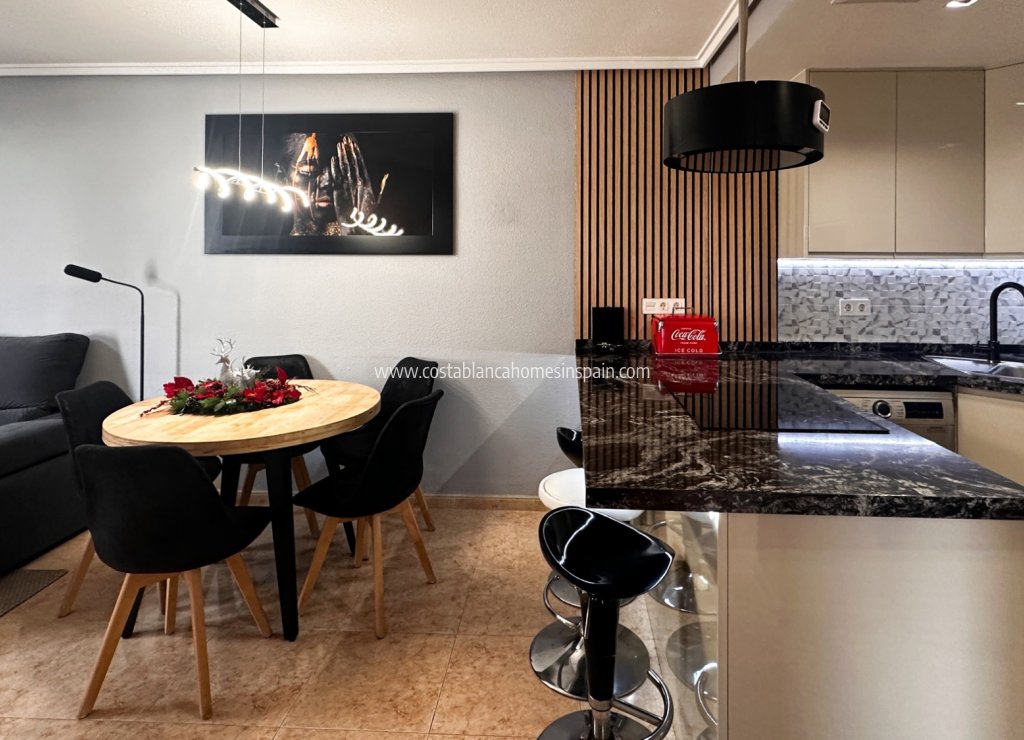 Resale - Apartment - Torrevieja