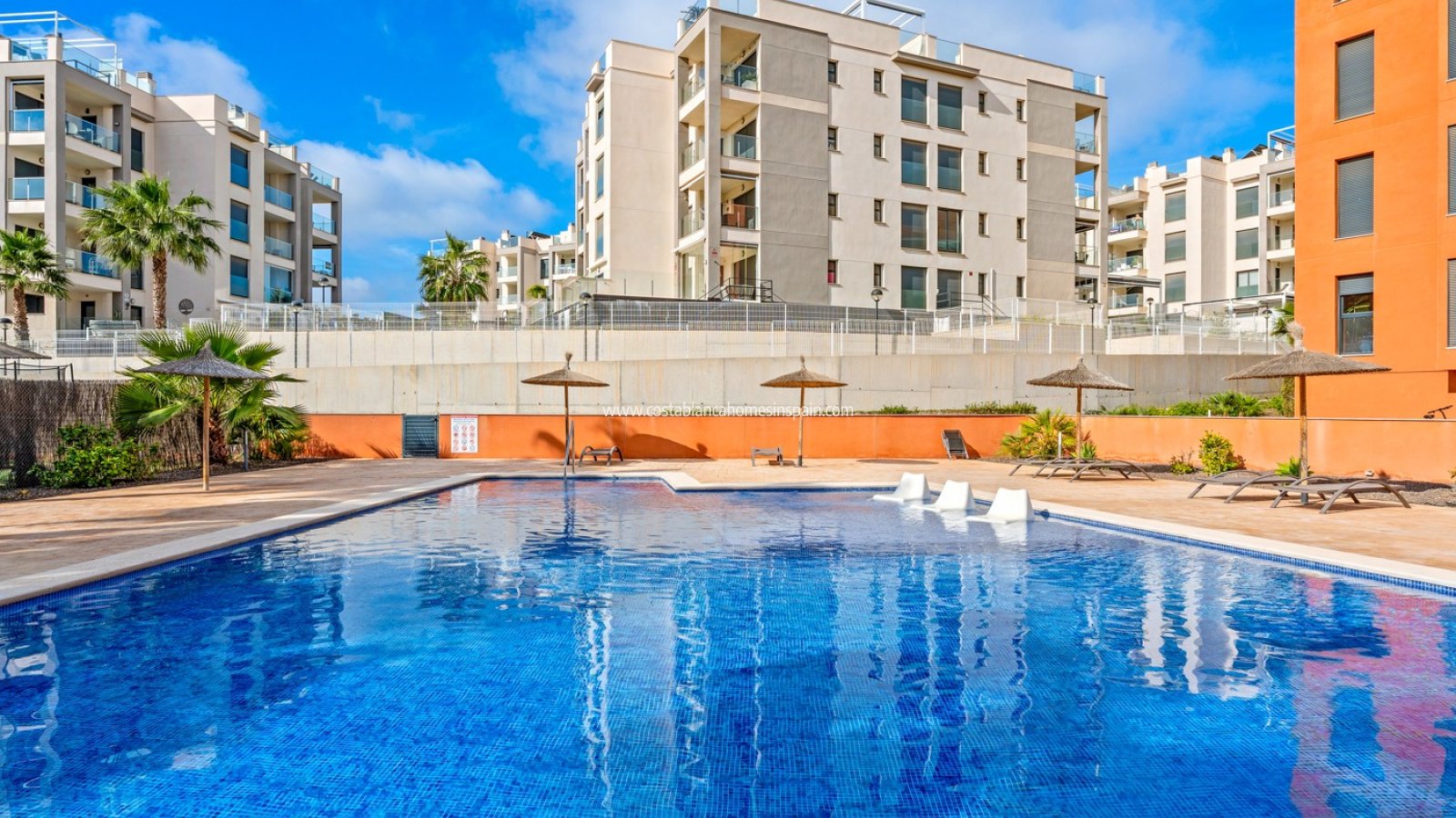 Resale - Apartment - Villamartin - Lomas del Golf
