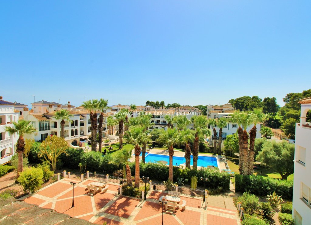 Resale - Apartment - Villamartin