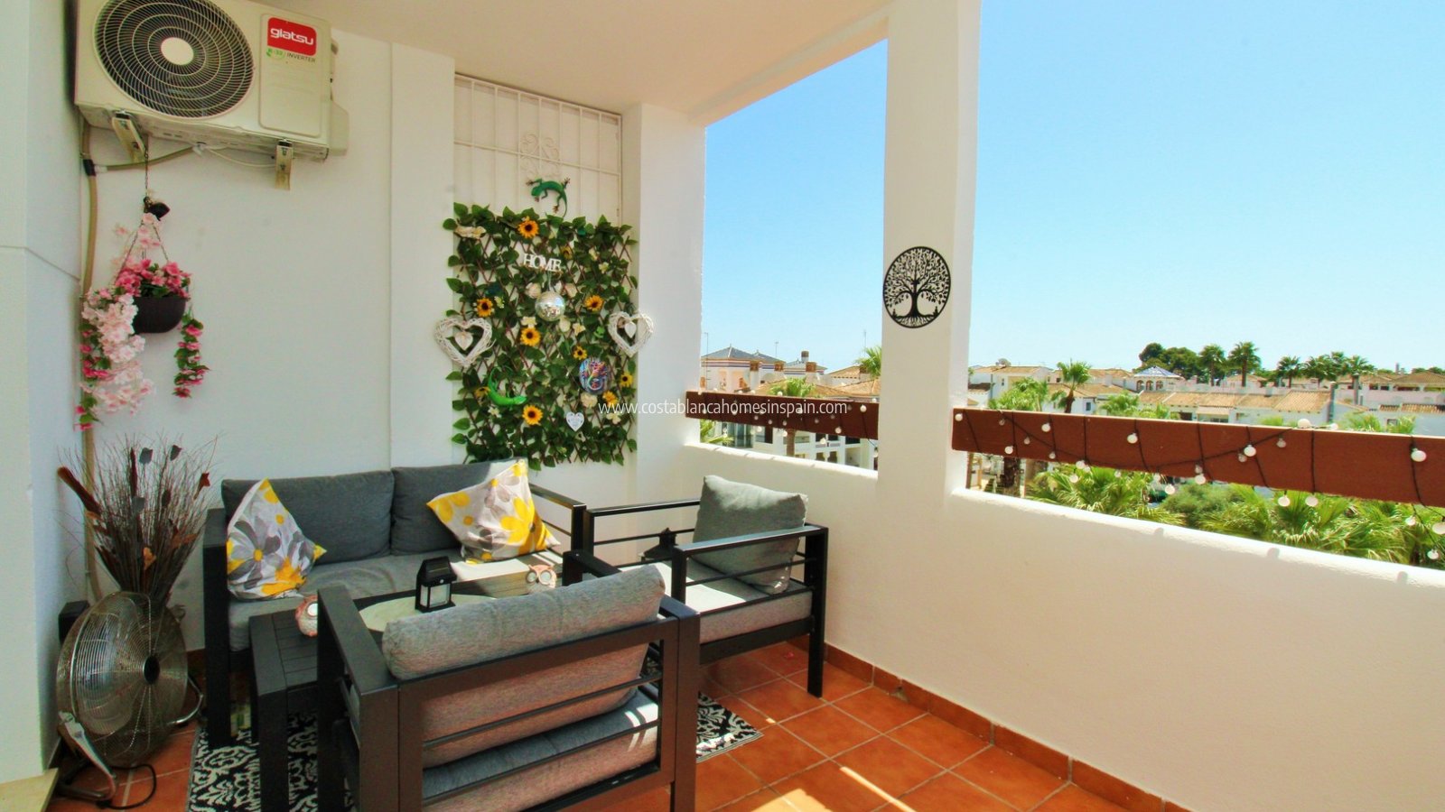 Resale - Apartment - Villamartin