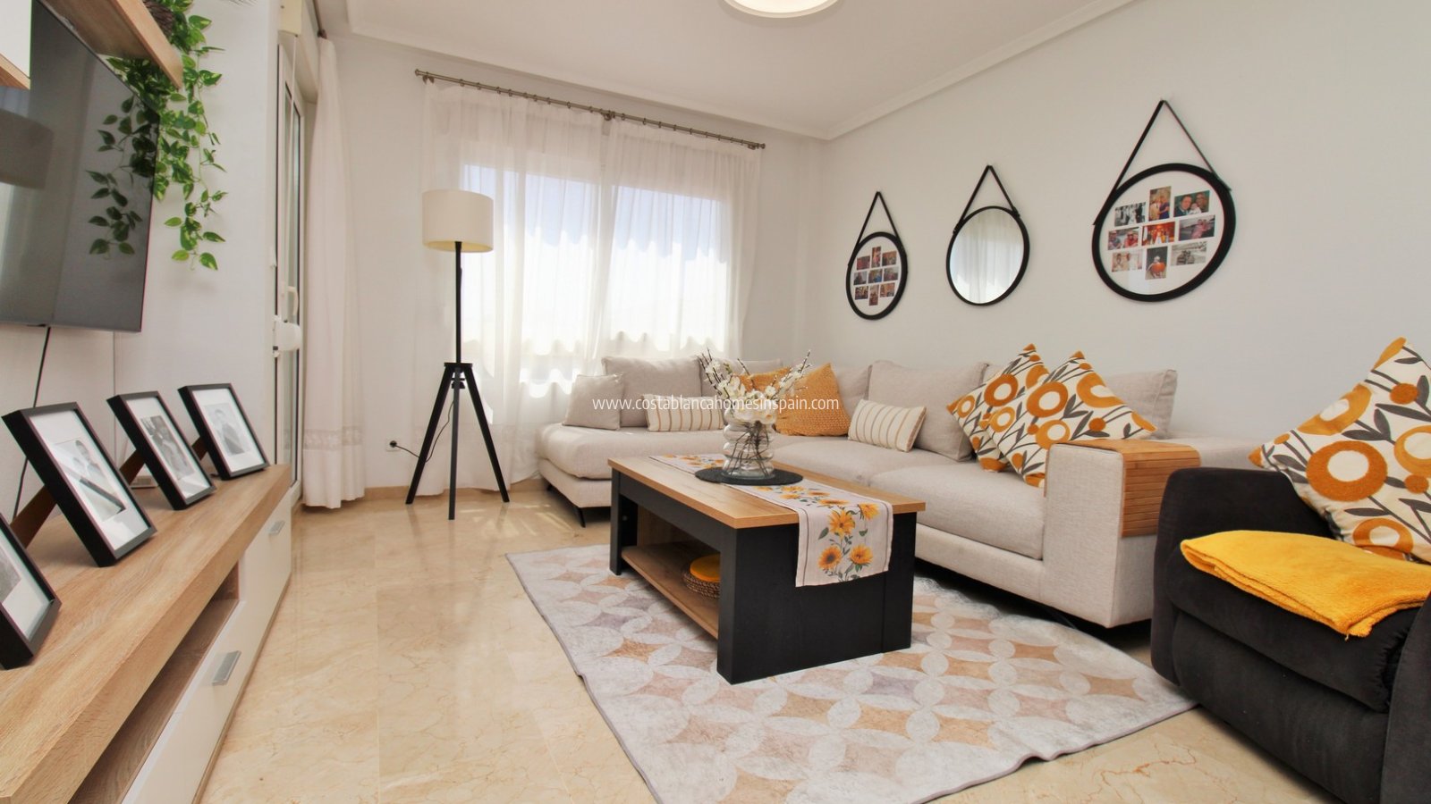 Resale - Apartment - Villamartin