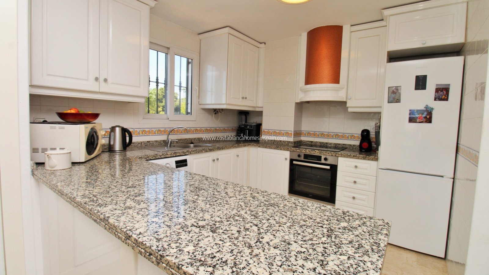 Resale - Apartment - Villamartin