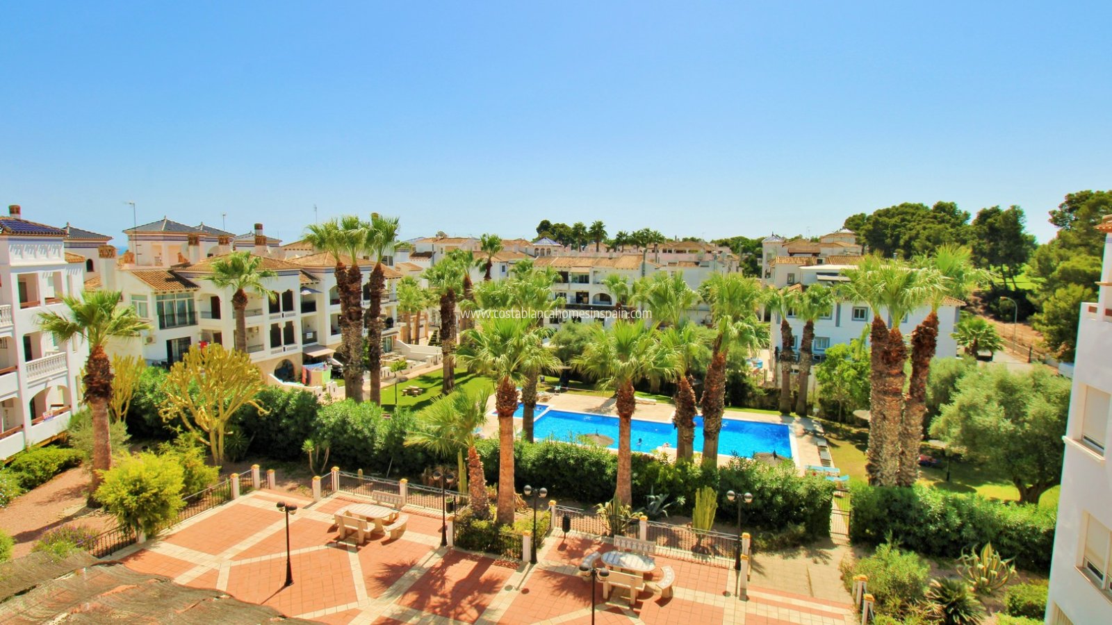 Resale - Apartment - Villamartin
