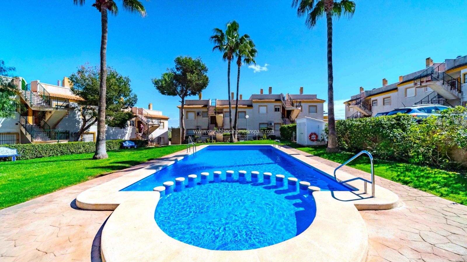 Resale - Apartment - Villamartin