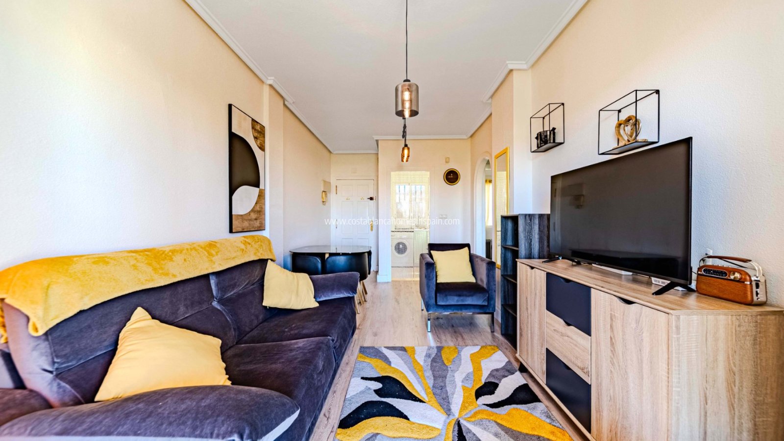 Resale - Apartment - Villamartin