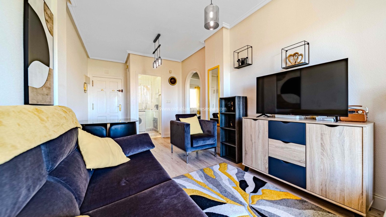 Resale - Apartment - Villamartin