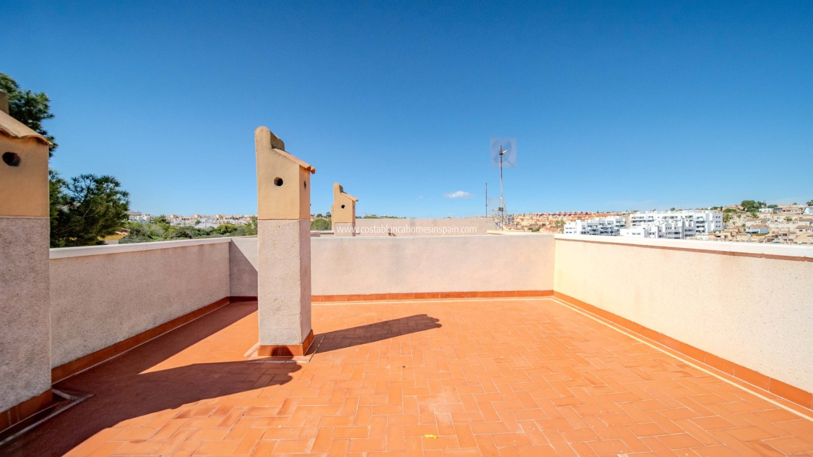 Resale - Apartment - Villamartin