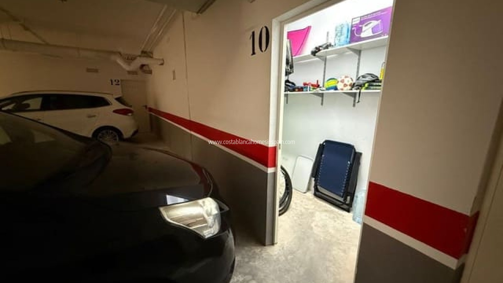 Resale - Apartment - Villamartin