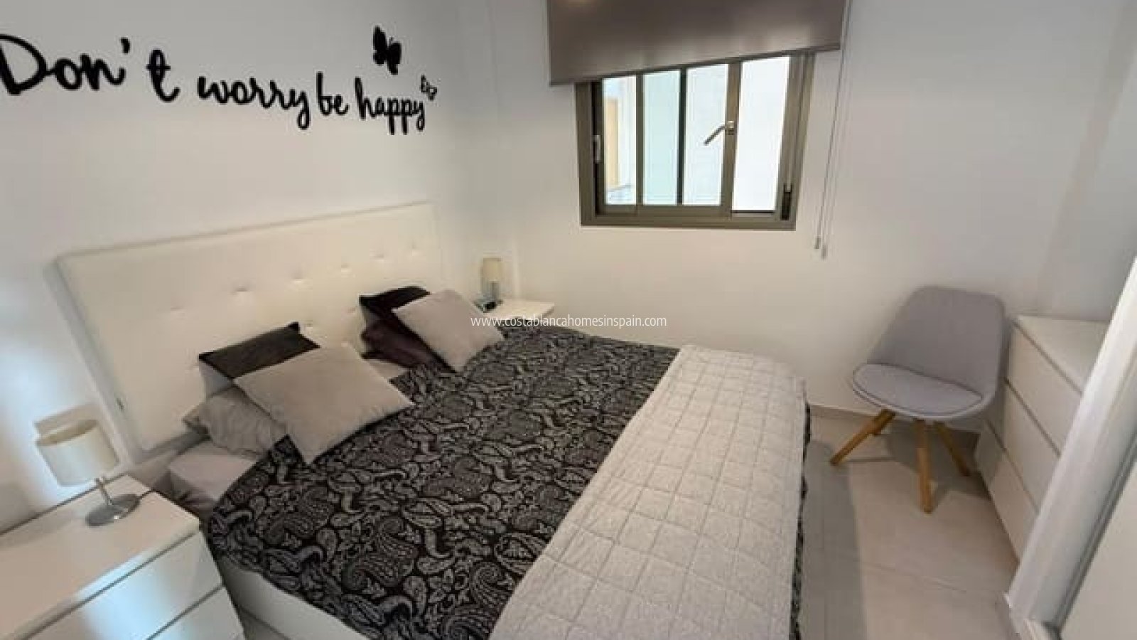 Resale - Apartment - Villamartin