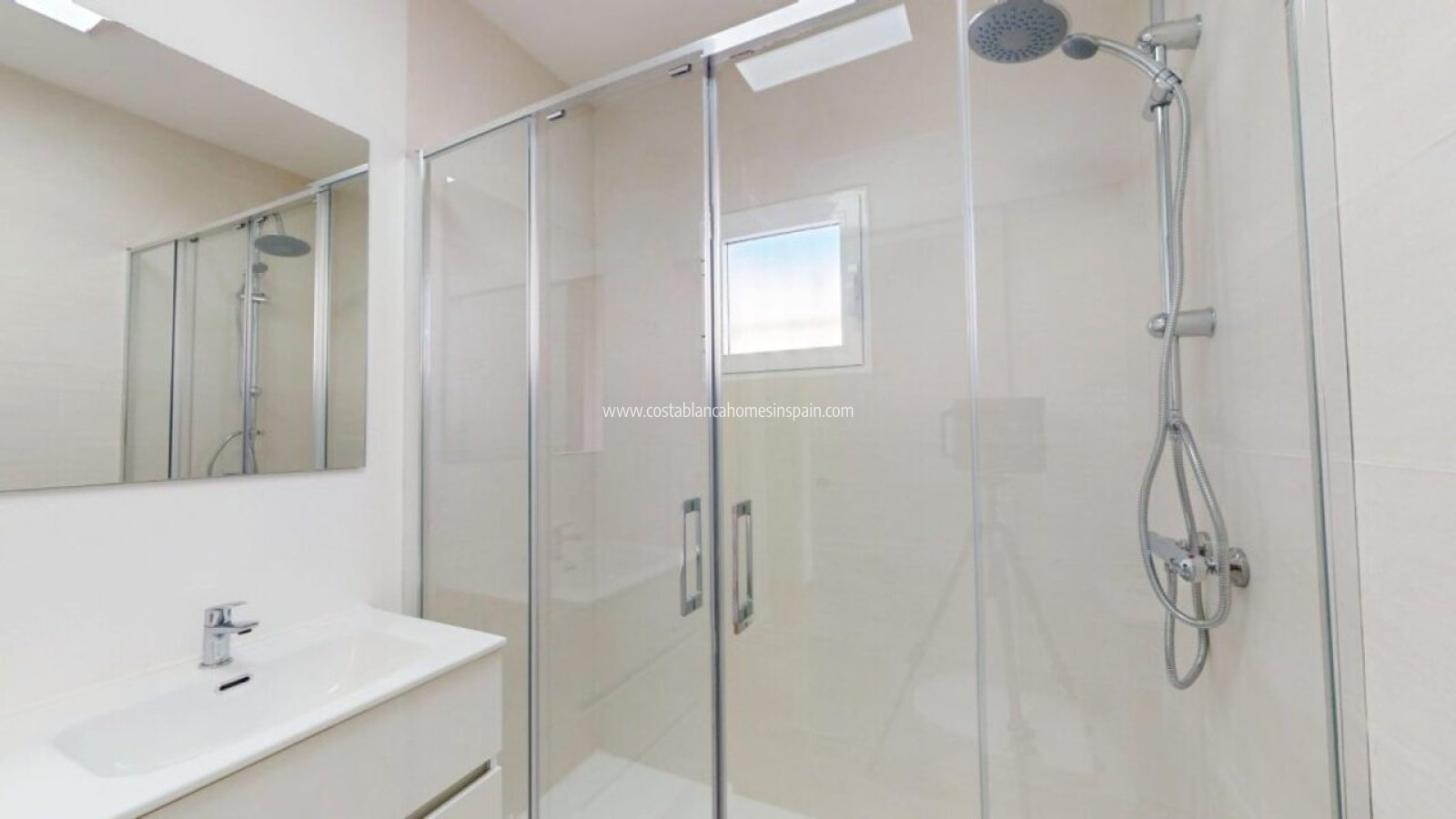 Resale - Bungalow - Blue Lagoon