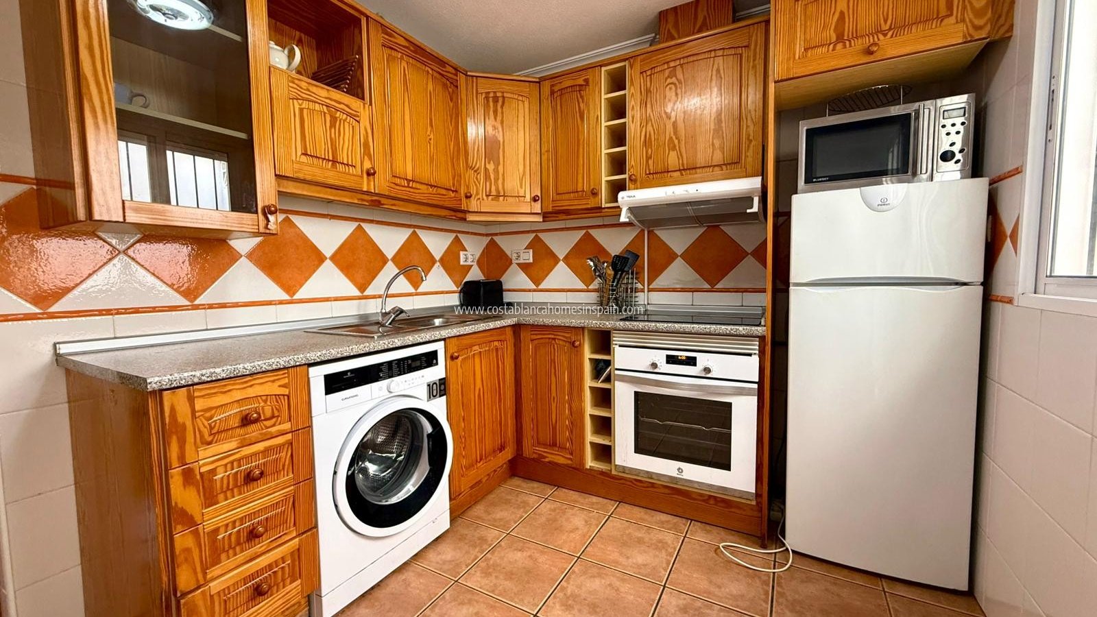 Resale - Bungalow - Cabo Roig