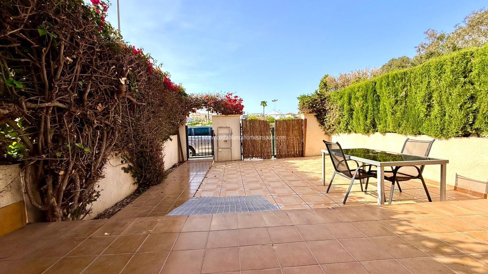 Resale - Bungalow - Cabo Roig