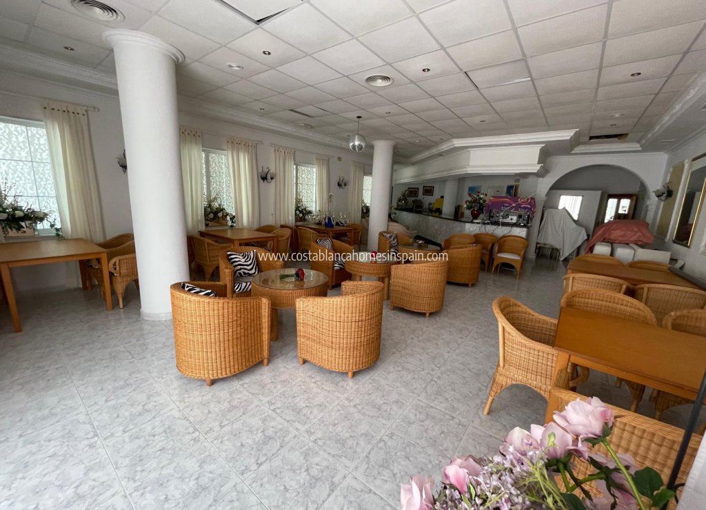 Resale - Commercial - Guardamar del Segura - Guardamar Playa